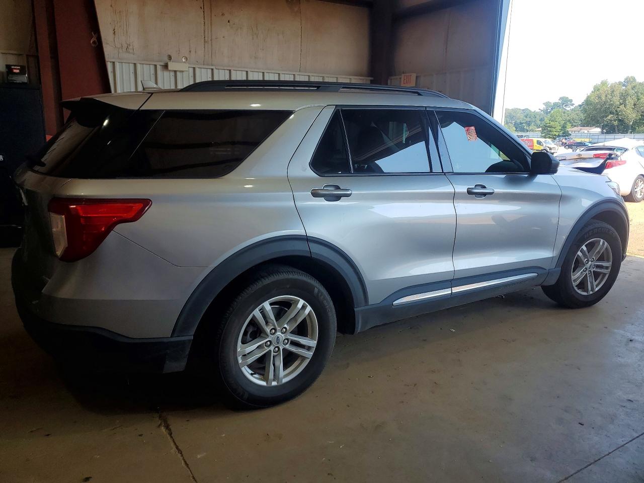 2020 FORD EXPLORER XLT — снимка 3