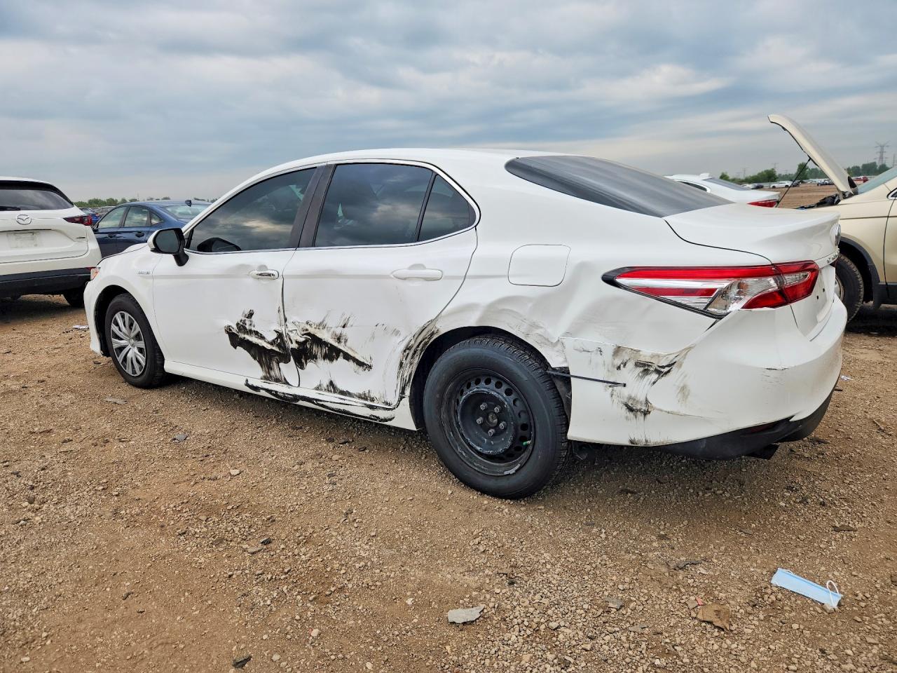 2018 TOYOTA CAMRY LE — снимка 2
