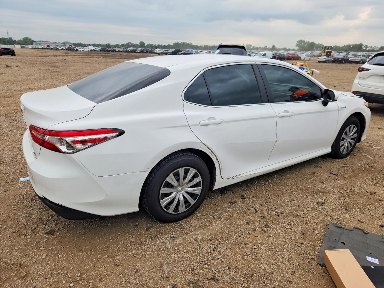 2018 TOYOTA CAMRY LE — снимка 3