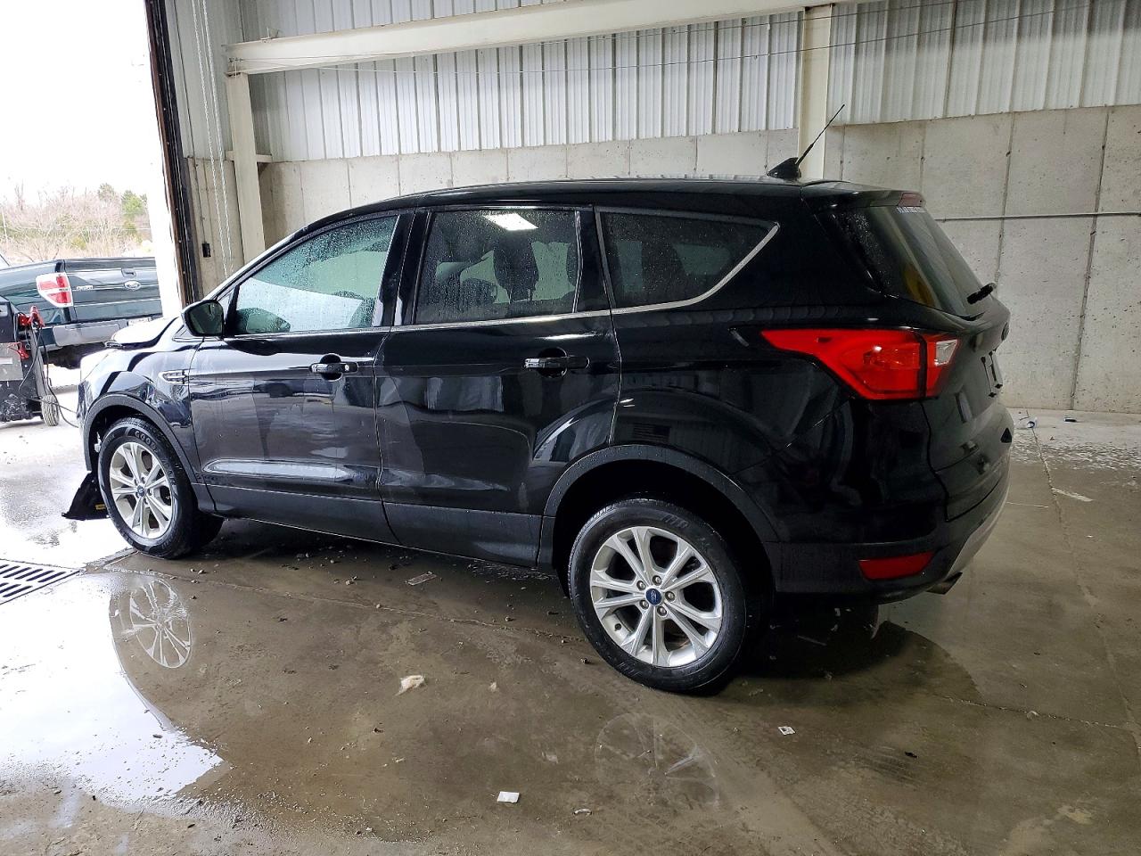 2019 FORD ESCAPE SE — снимка 2