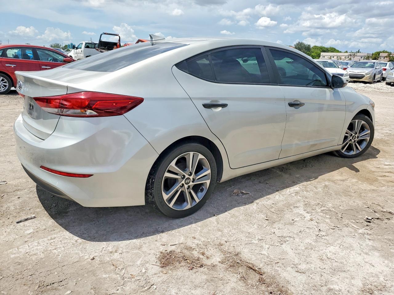 2017 HYUNDAI ELANTRA SE — снимка 3