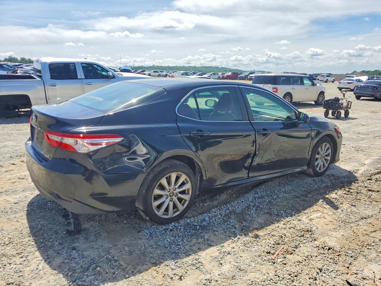 2018 TOYOTA CAMRY — снимка 3