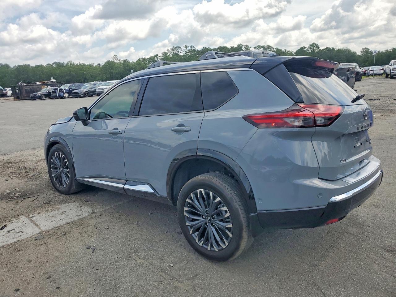 2026 NISSAN ROGUE PLATINUM — снимка 2