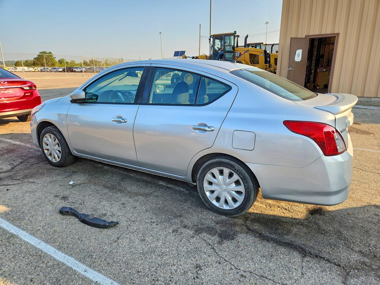 2018 NISSAN VERSA SV — снимка 2