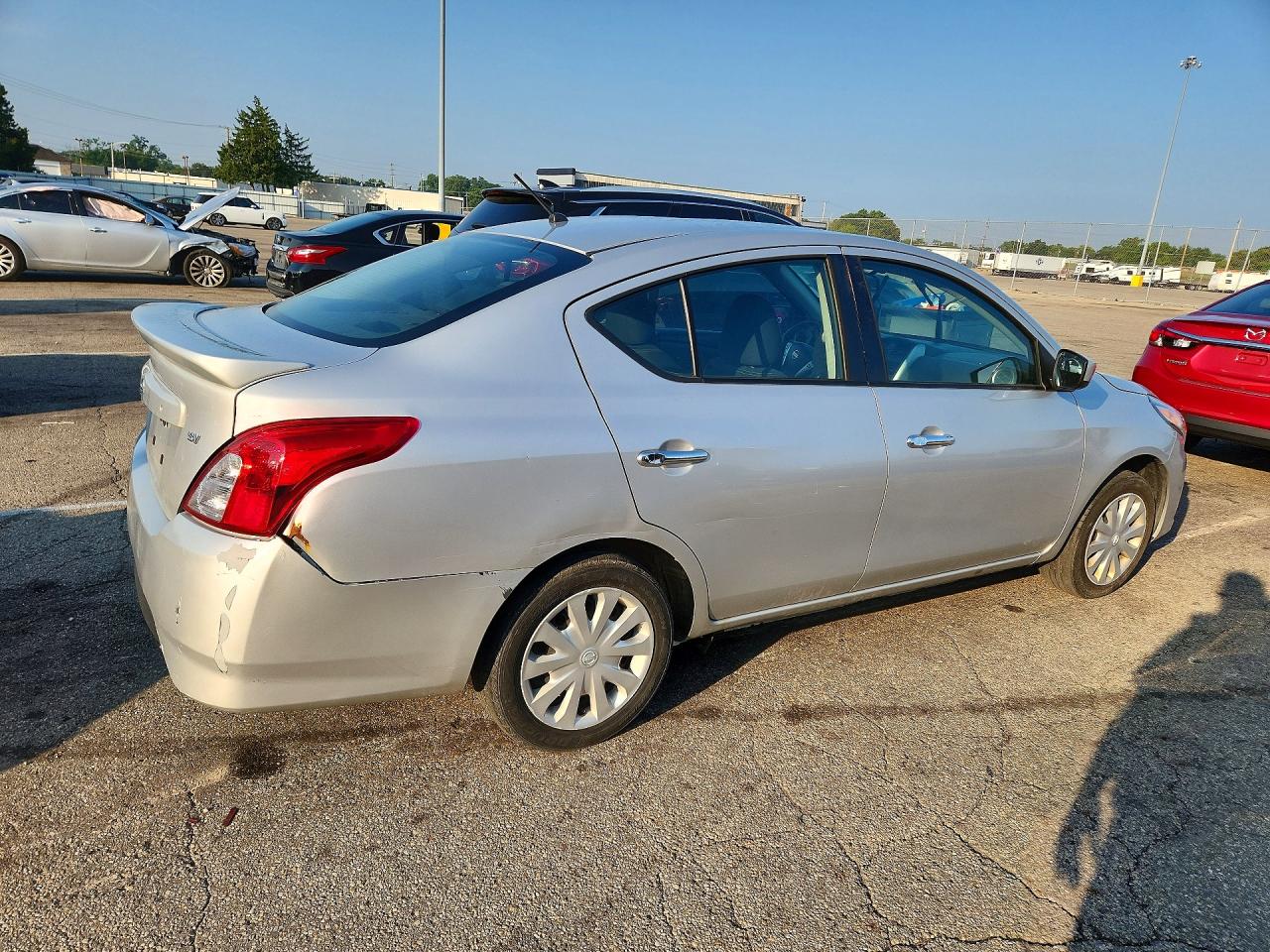 2018 NISSAN VERSA SV — снимка 3