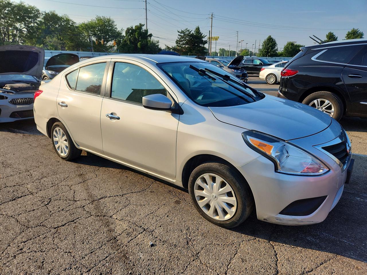 2018 NISSAN VERSA SV — снимка 4