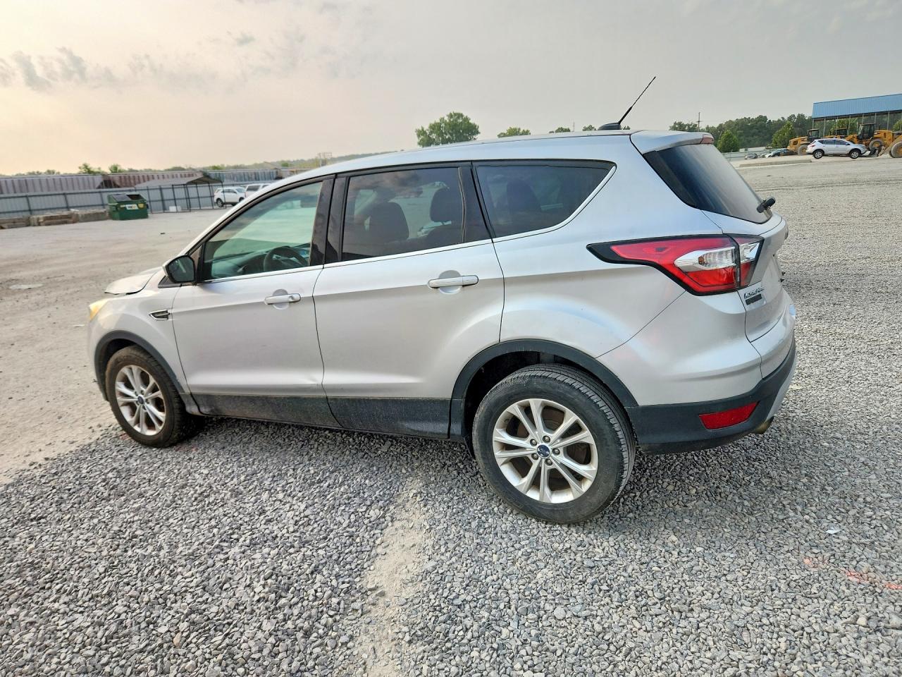 2017 FORD ESCAPE SE — снимка 2