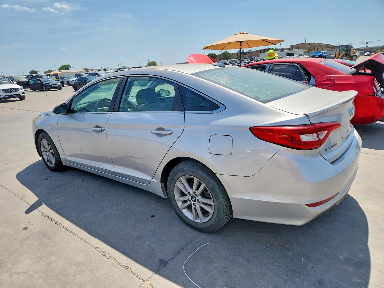 2015 HYUNDAI SONATA SE — снимка 2