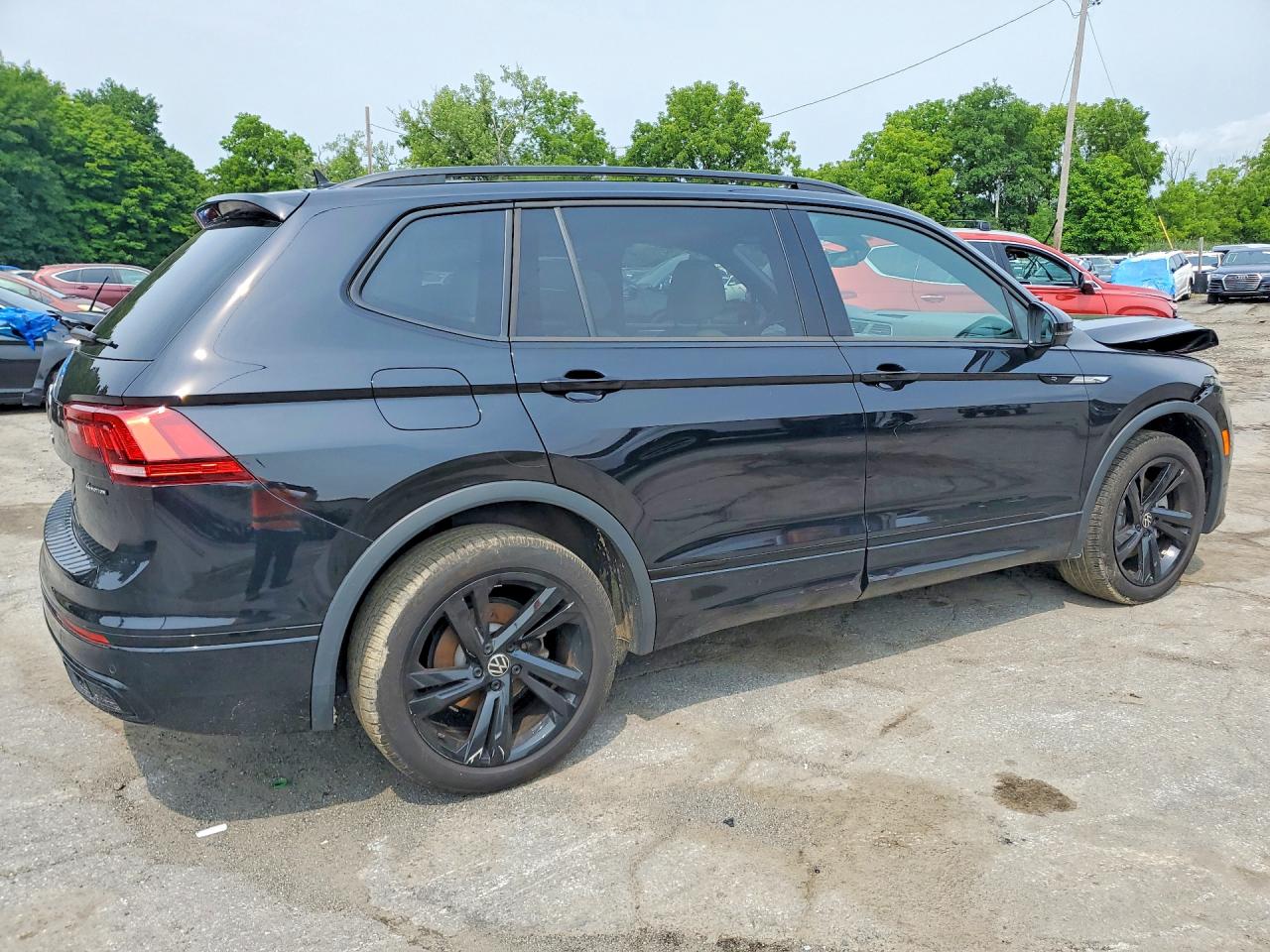 2024 VOLKSWAGEN TIGUAN SE R-LINE BLACK — снимка 3