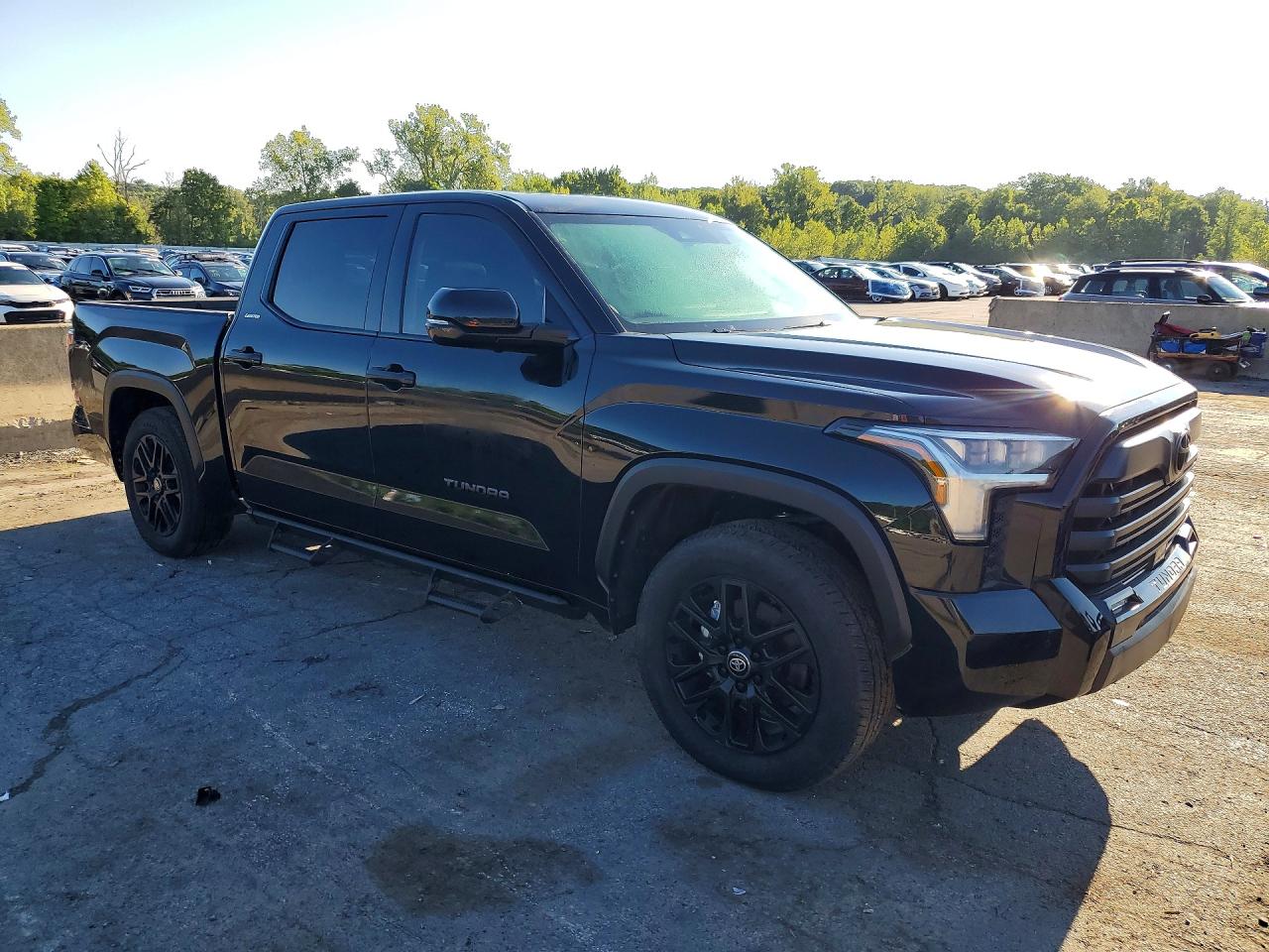 2026 TOYOTA TUNDRA LIMITED — снимка 4