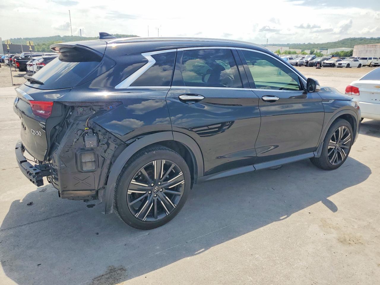 2021 INFINITI QX50 LUXE — снимка 3