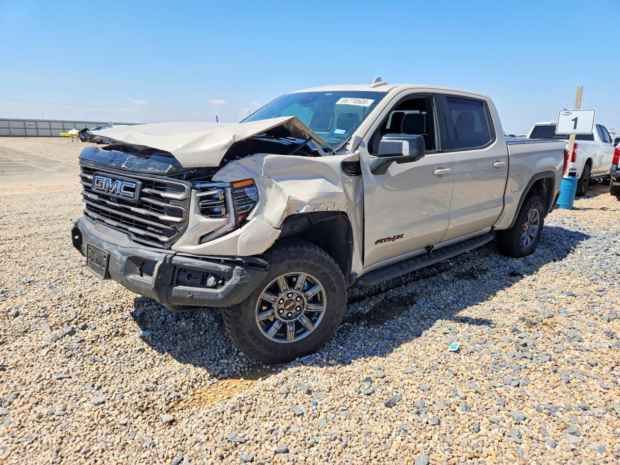 2026 GMC SIERRA K1500 AT4X