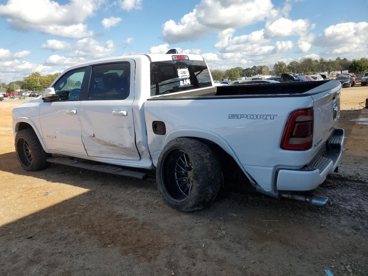 2021 RAM 1500 LARAMIE — снимка 2