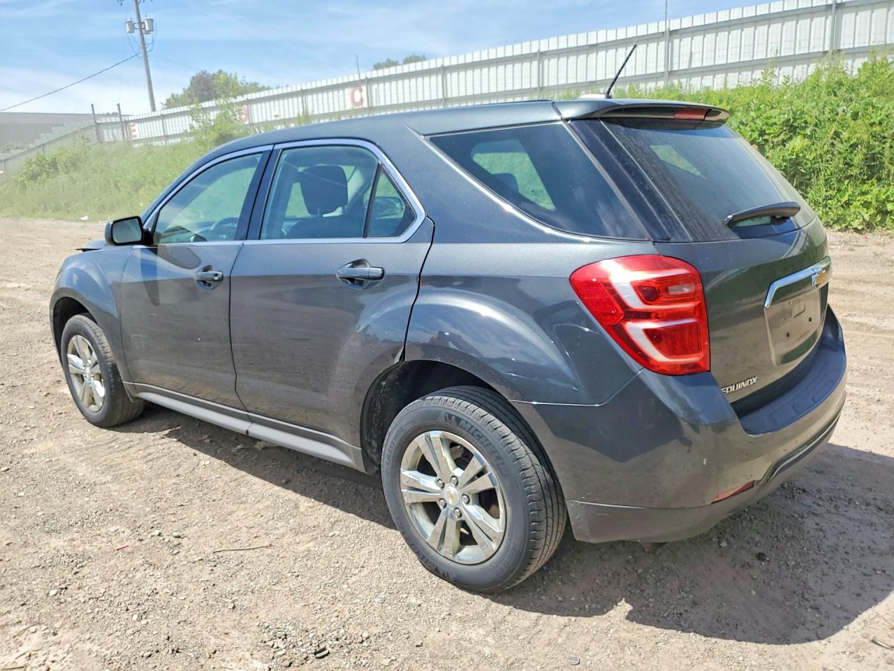 2017 CHEVROLET EQUINOX LS — снимка 2