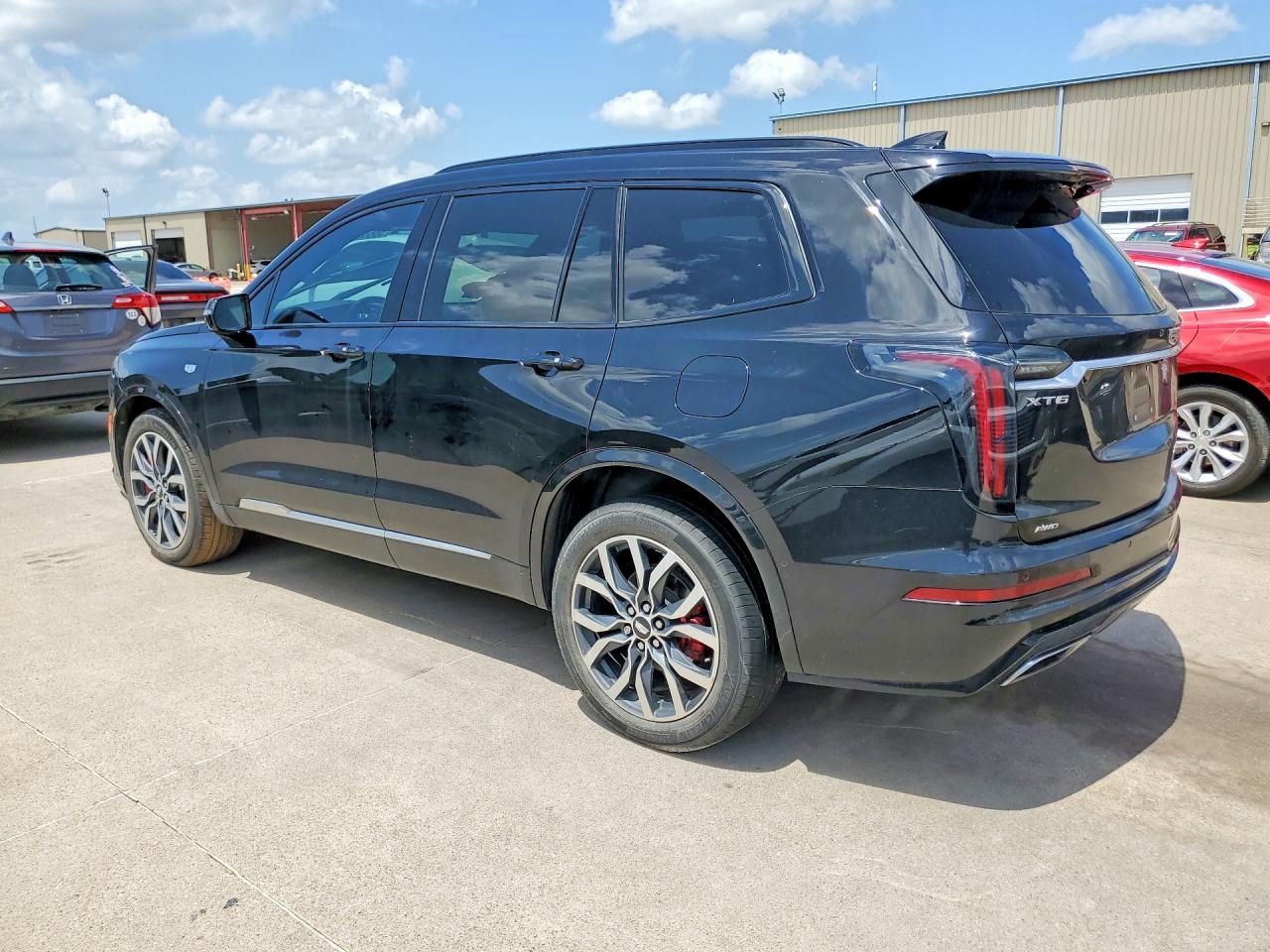 2023 CADILLAC XT6 SPORT — снимка 2
