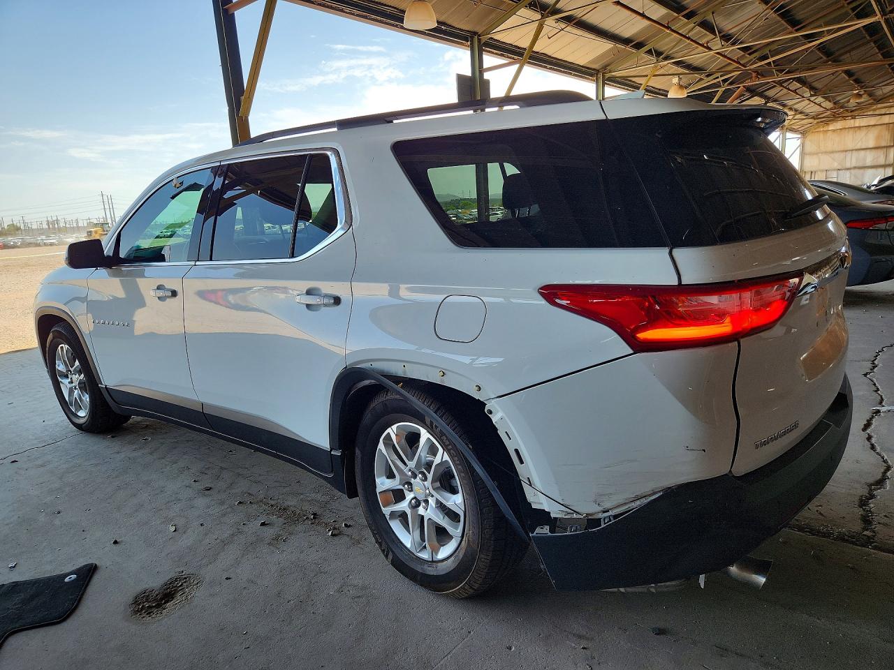 2021 CHEVROLET TRAVERSE LT — снимка 2