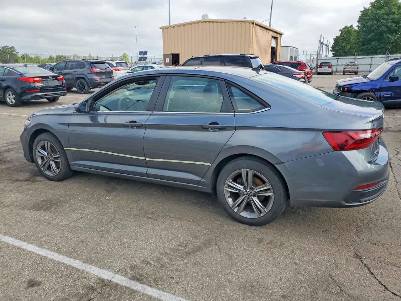 2023 VOLKSWAGEN JETTA SE — снимка 2