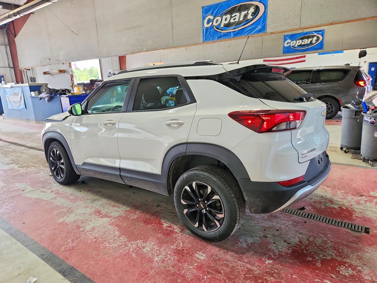 2023 CHEVROLET TRAILBLAZER LT — снимка 2