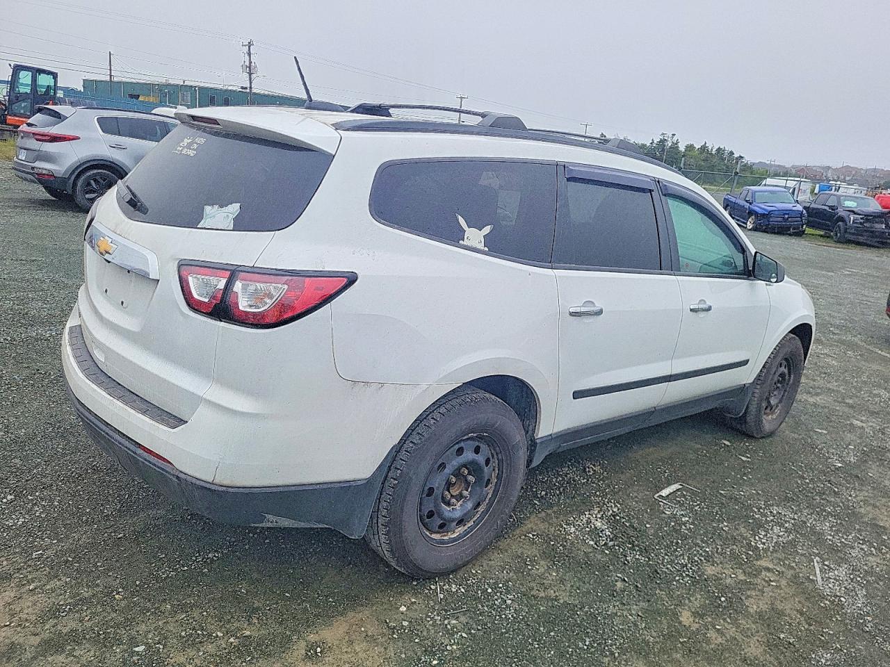 2017 CHEVROLET TRAVERSE LS — снимка 3