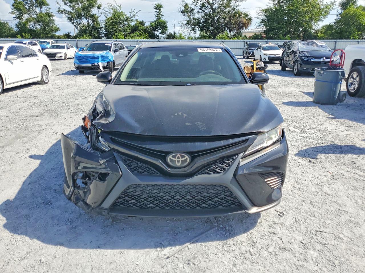 2018 TOYOTA CAMRY SE — снимка 5