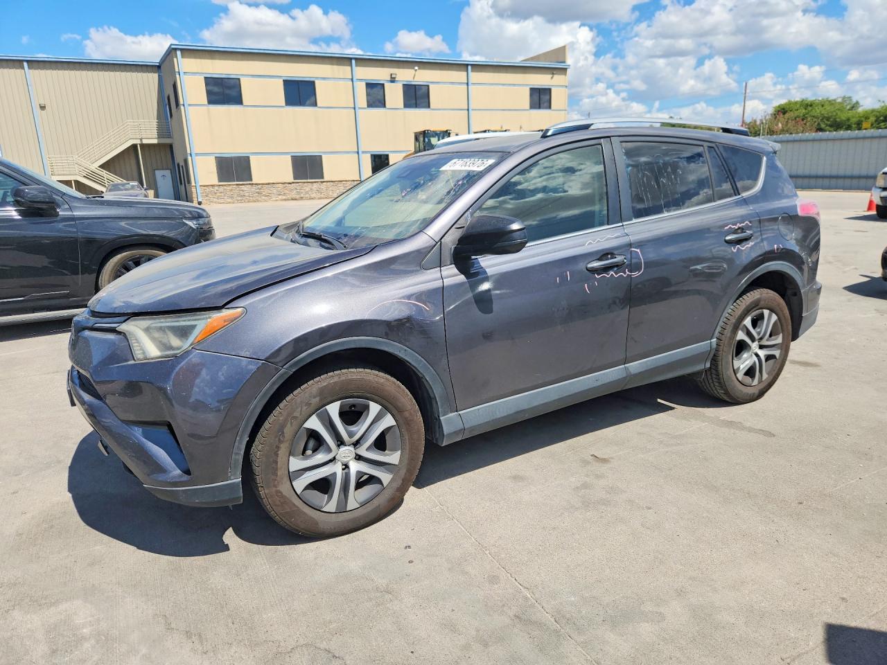 2017 TOYOTA RAV4 LE
