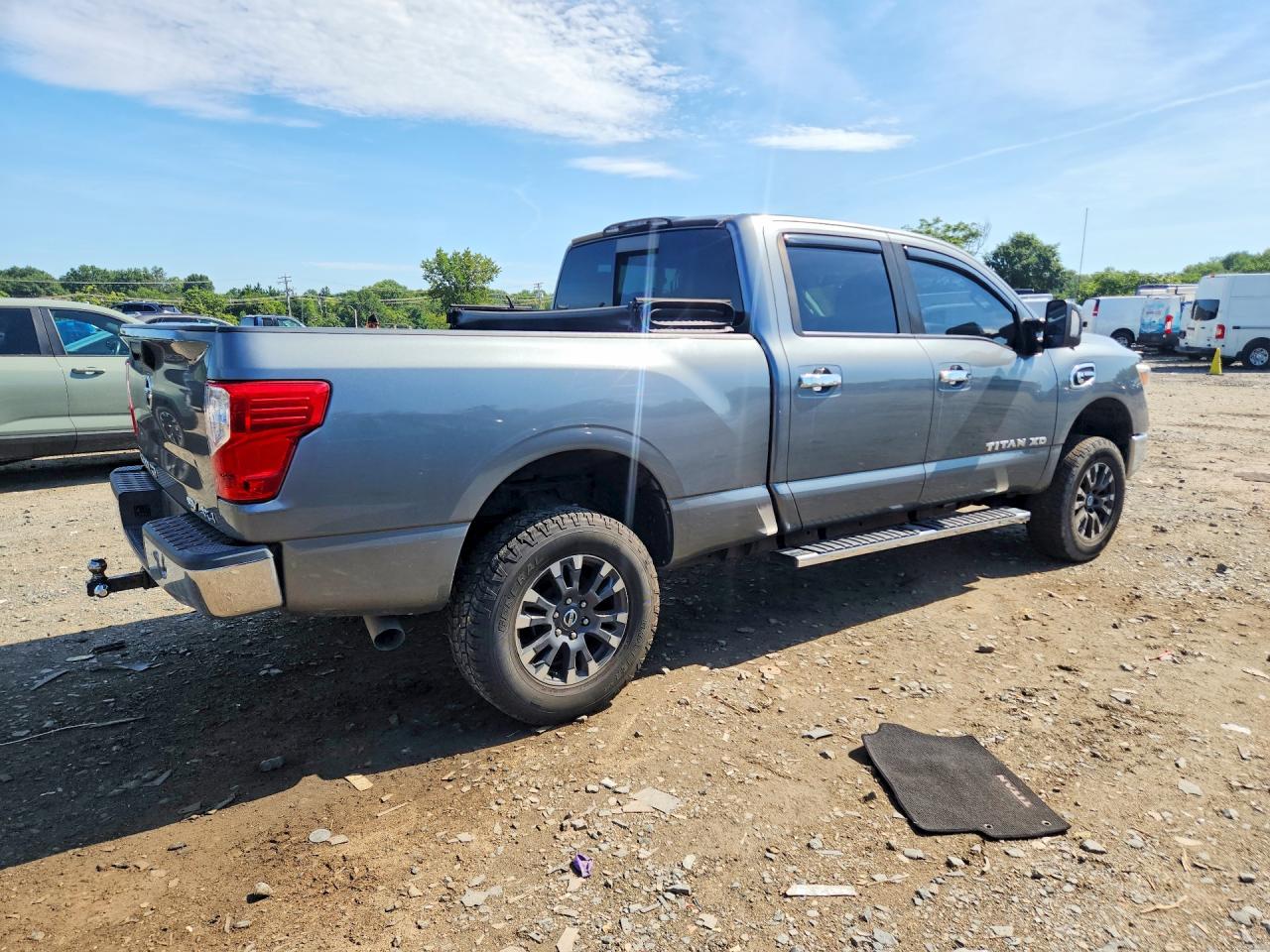 2017 NISSAN TITAN XD SV — снимка 3