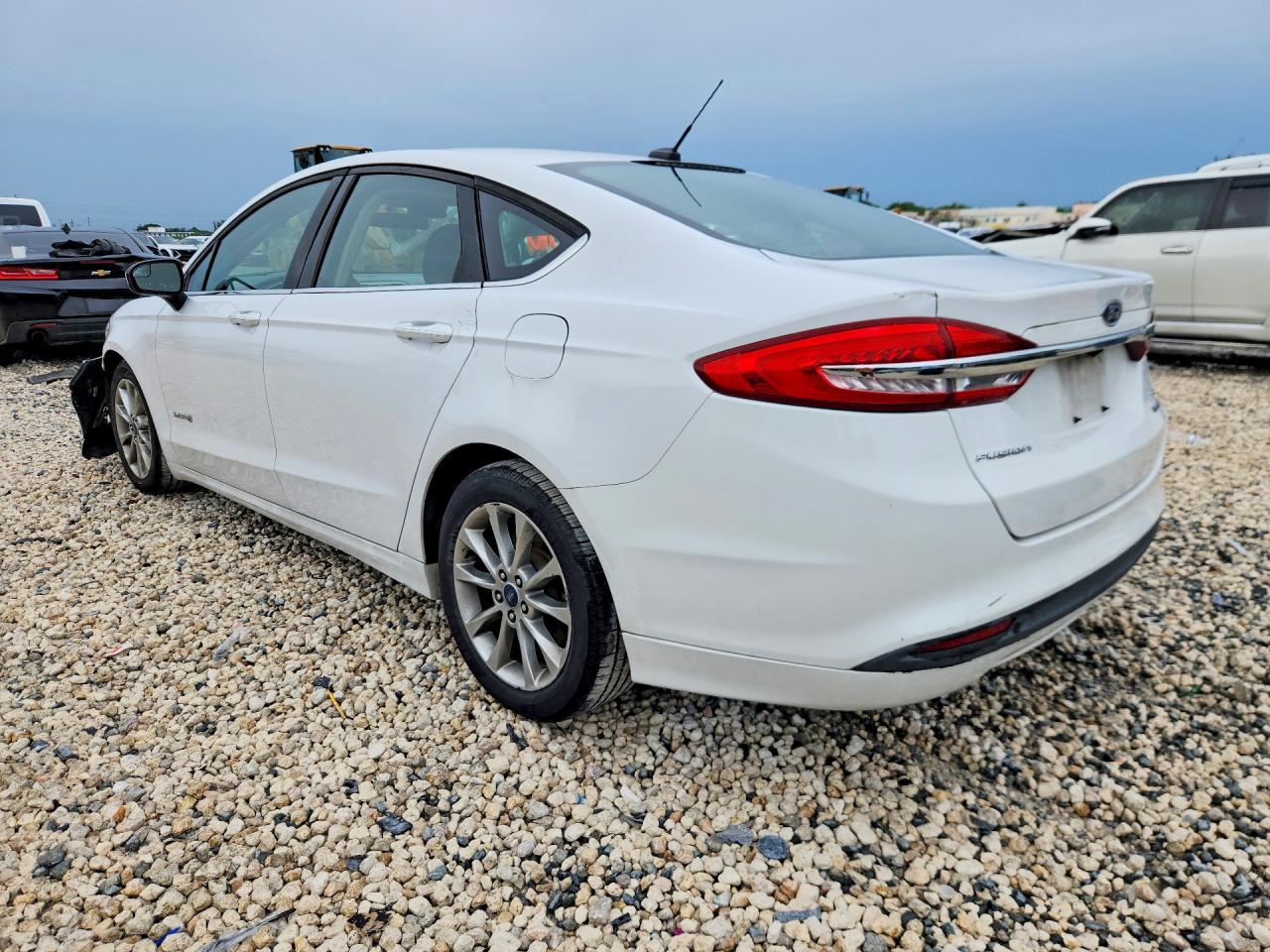 2017 FORD FUSION SE HYBRID — снимка 2