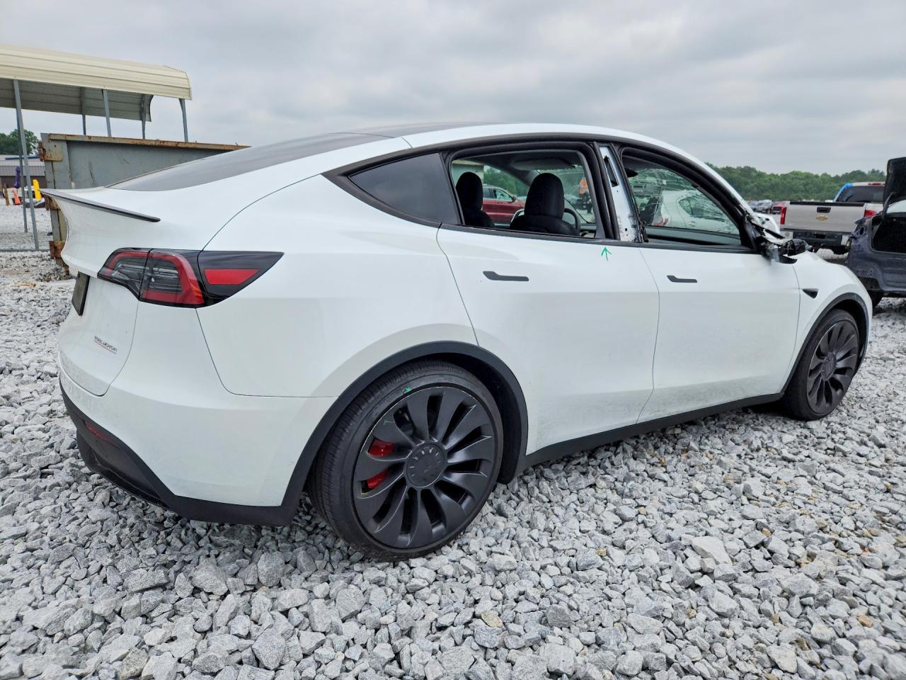 2025 TESLA MODEL Y — снимка 3