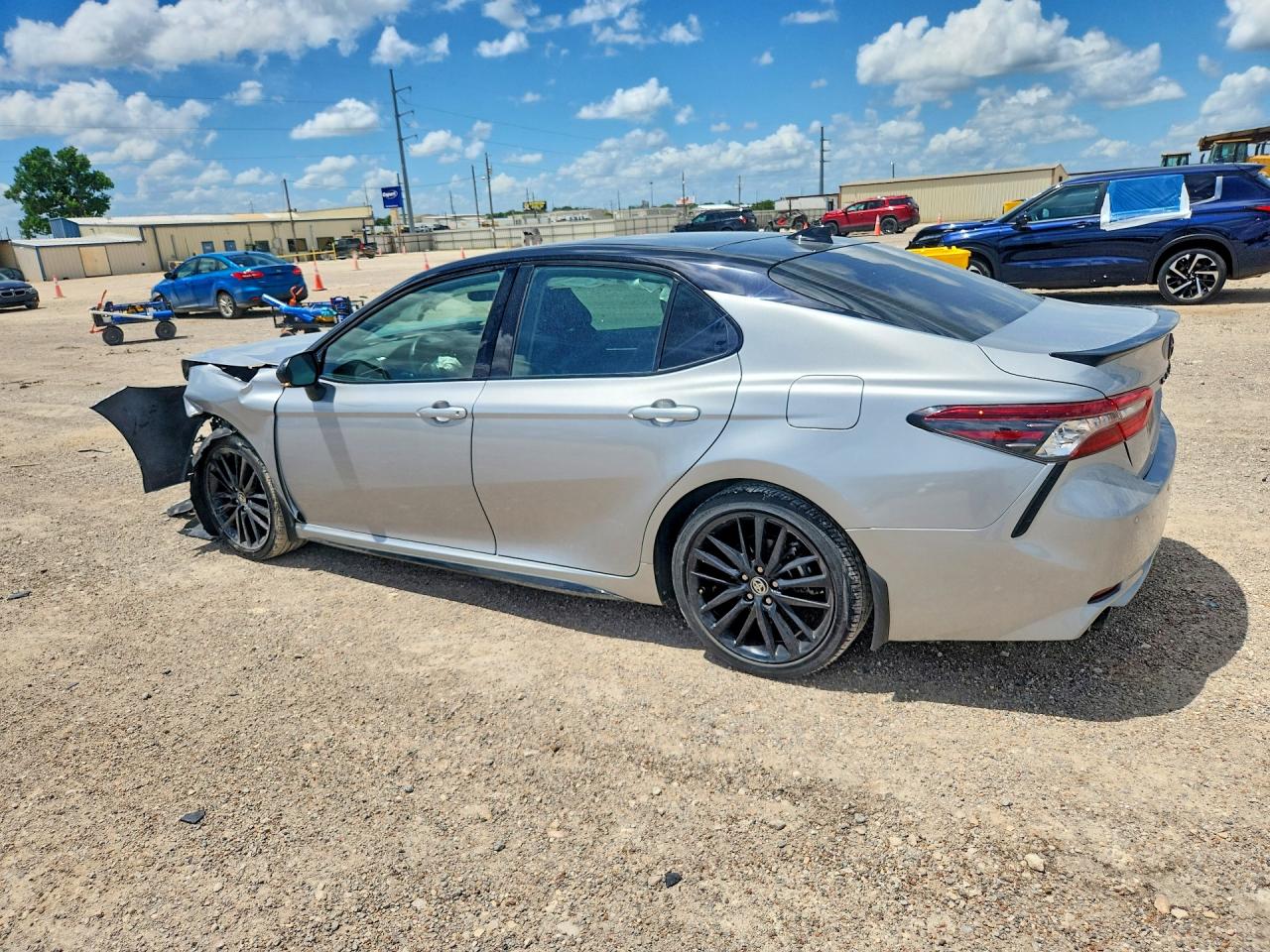 2024 TOYOTA CAMRY XSE V6 — снимка 2