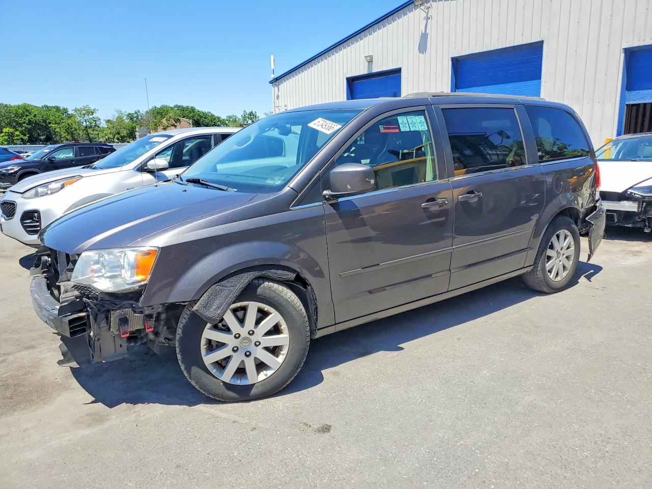 2015 CHRYSLER TOWN & COUNTRY LX