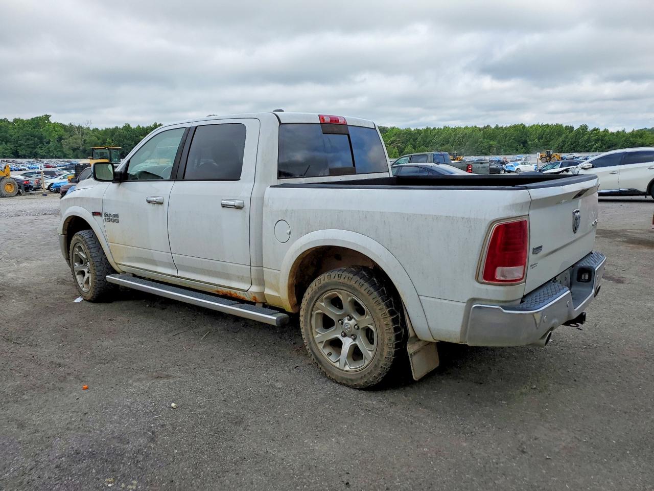 2016 RAM 1500 LARAMIE — снимка 2