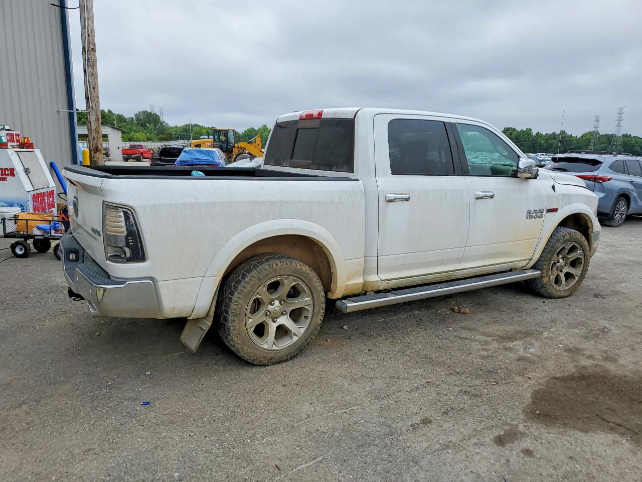 2016 RAM 1500 LARAMIE — снимка 3