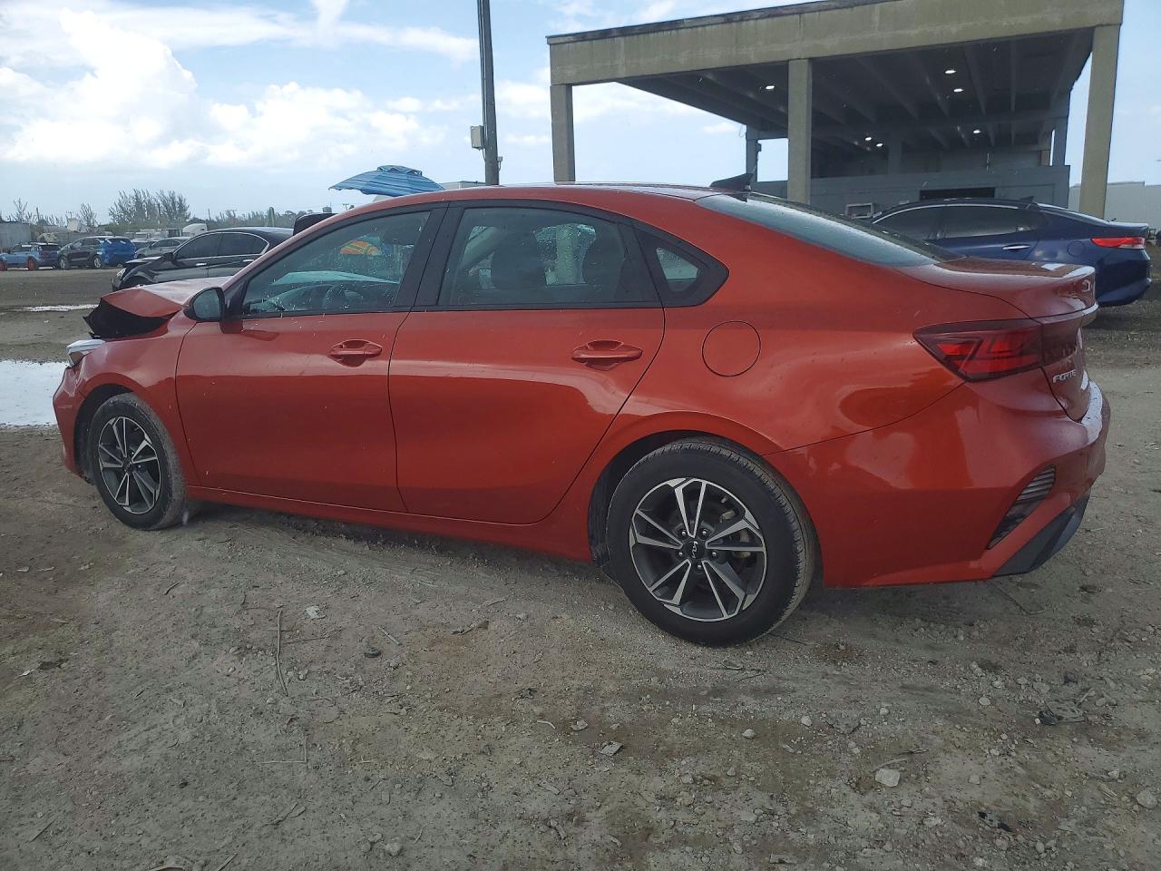 2023 KIA FORTE LXS — снимка 2