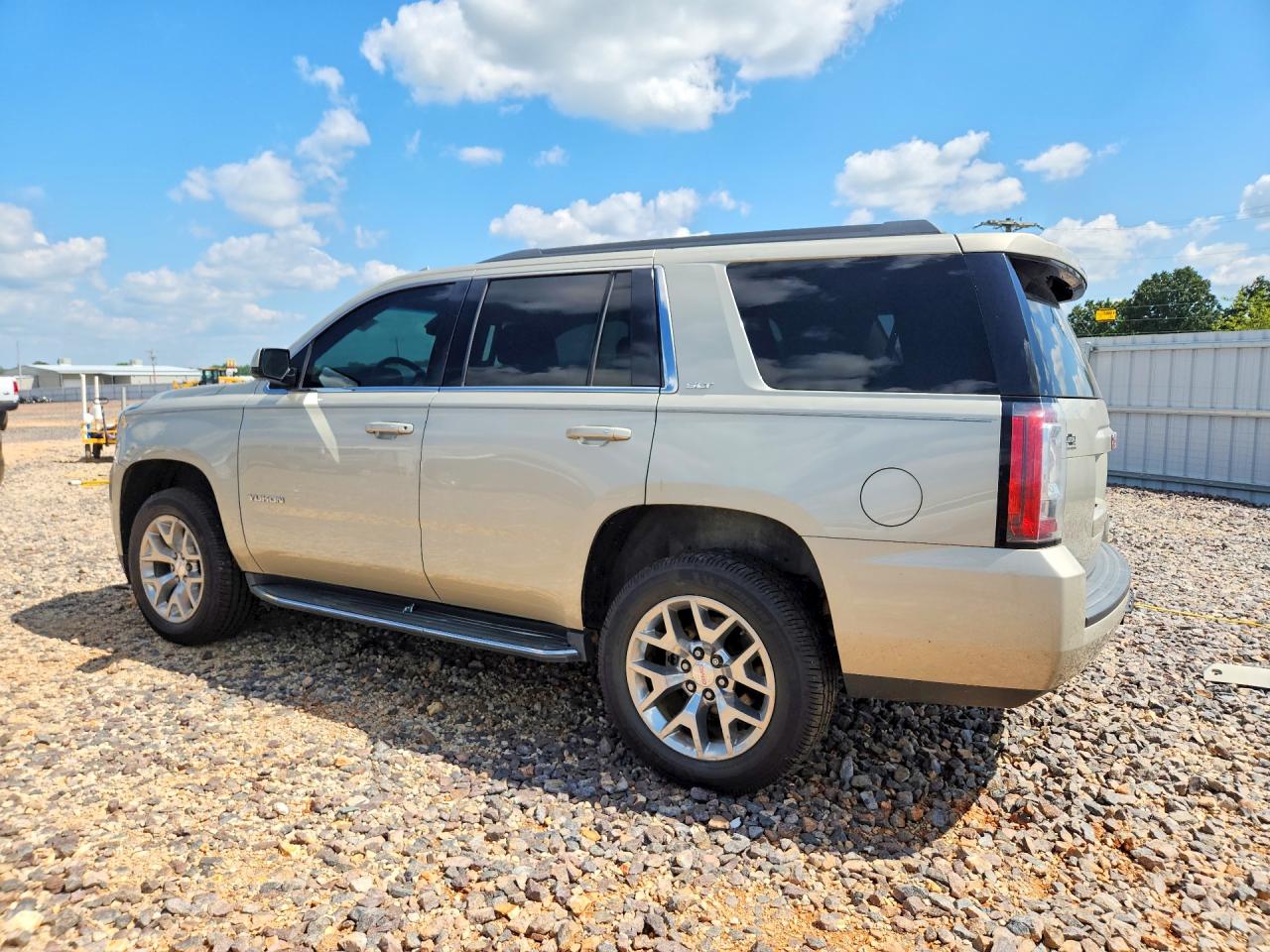 2016 GMC YUKON SLT — снимка 2