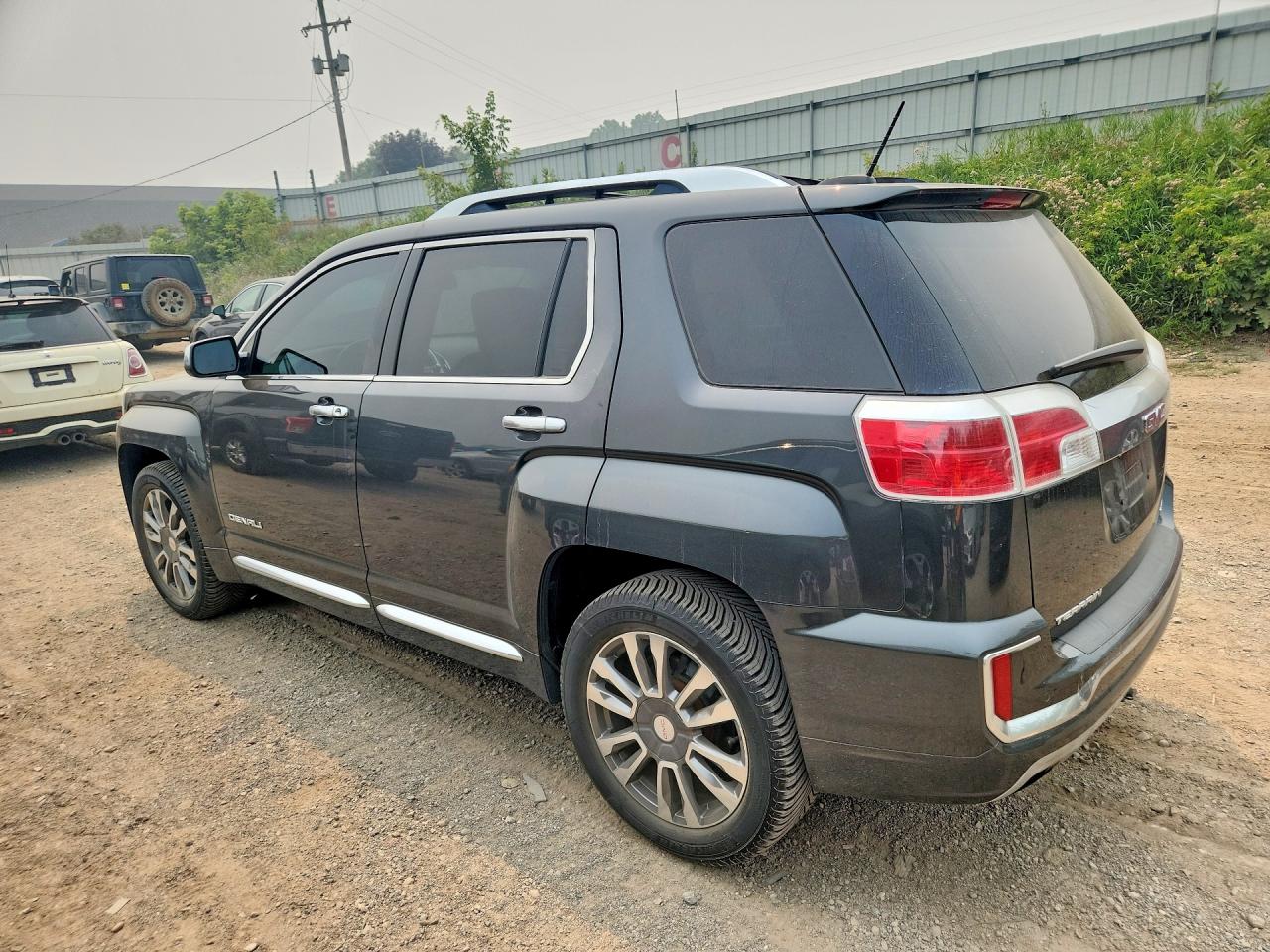 2017 GMC TERRAIN — снимка 2