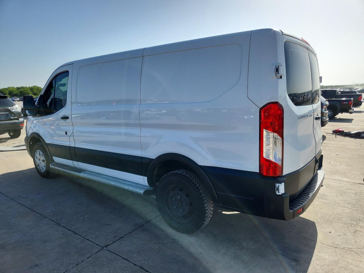 2022 FORD TRANSIT T-250 — снимка 2