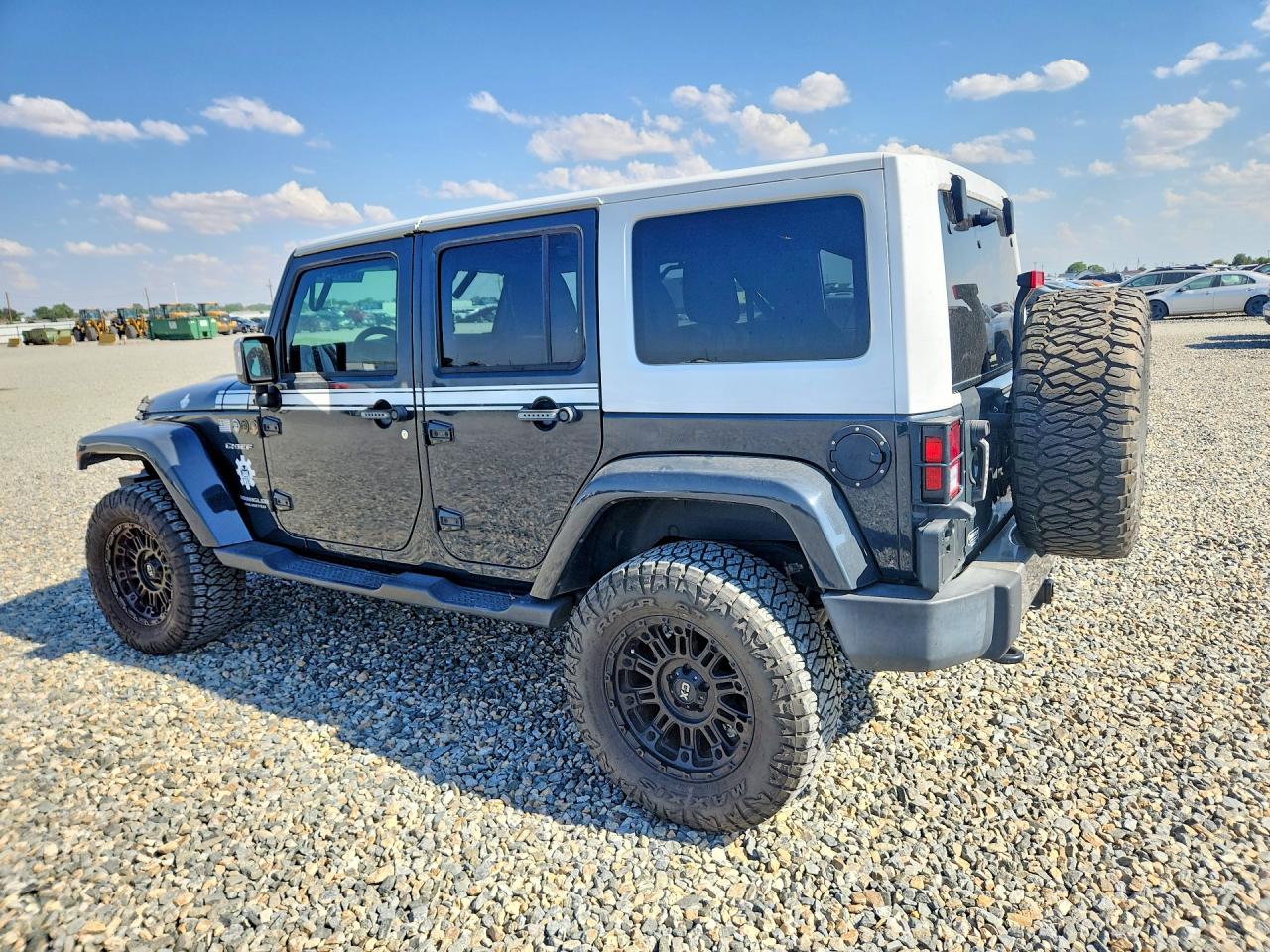 2017 JEEP WRANGLER UNLIMITED SAHARA — снимка 2