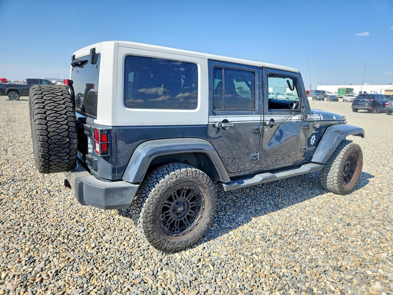 2017 JEEP WRANGLER UNLIMITED SAHARA — снимка 3