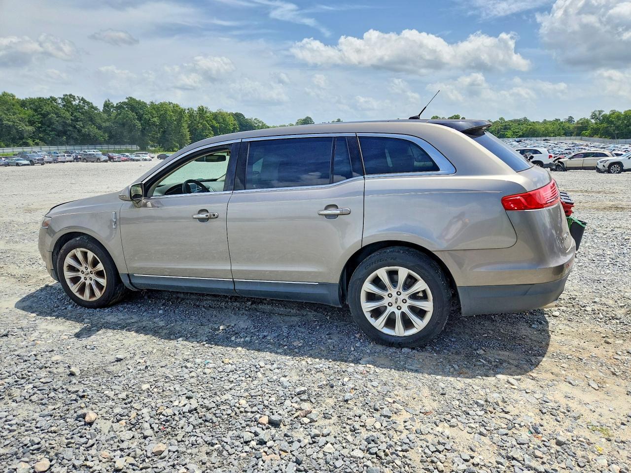2016 LINCOLN MKT — снимка 2