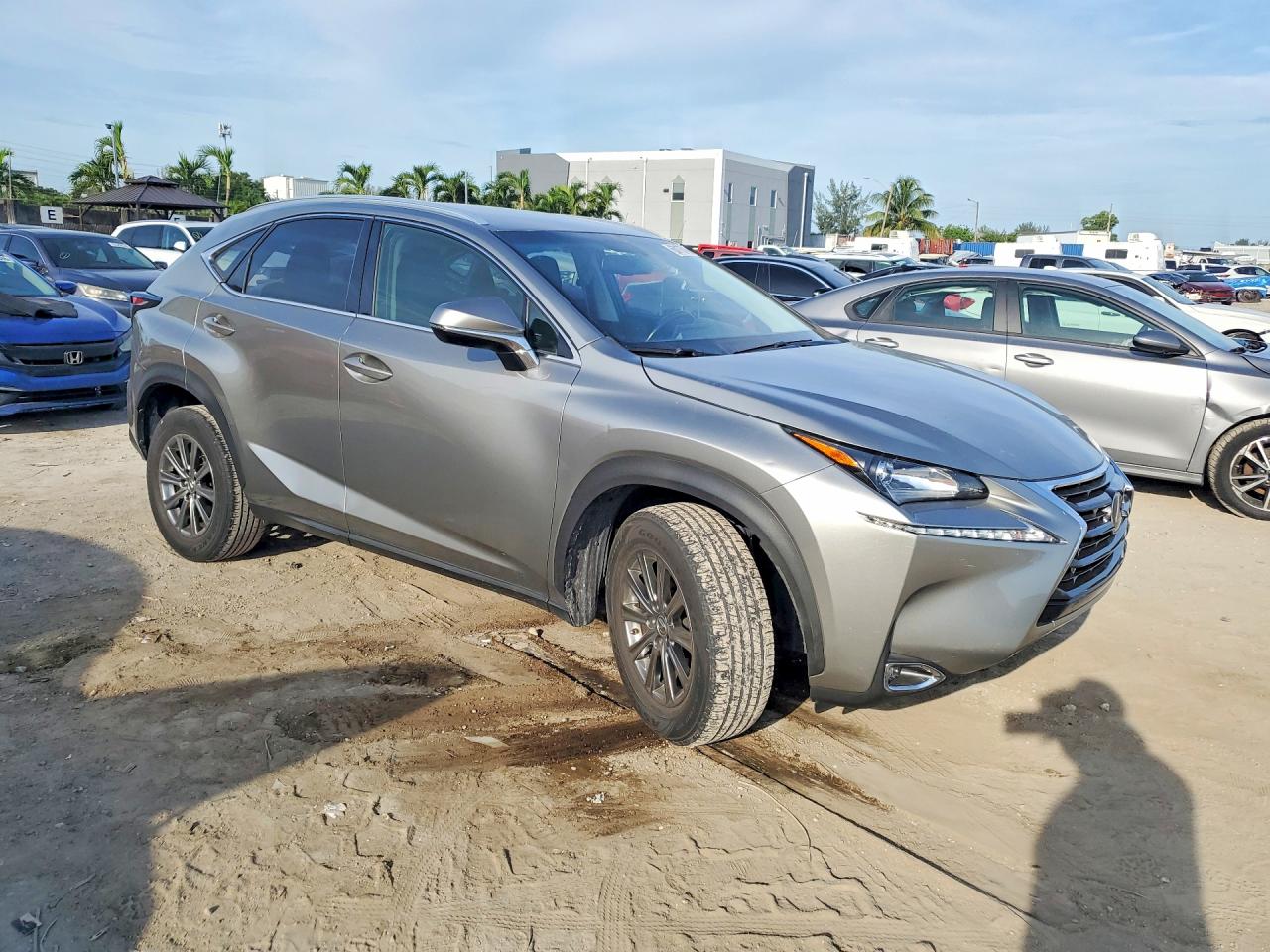 2017 LEXUS NX 200T BASE — снимка 4
