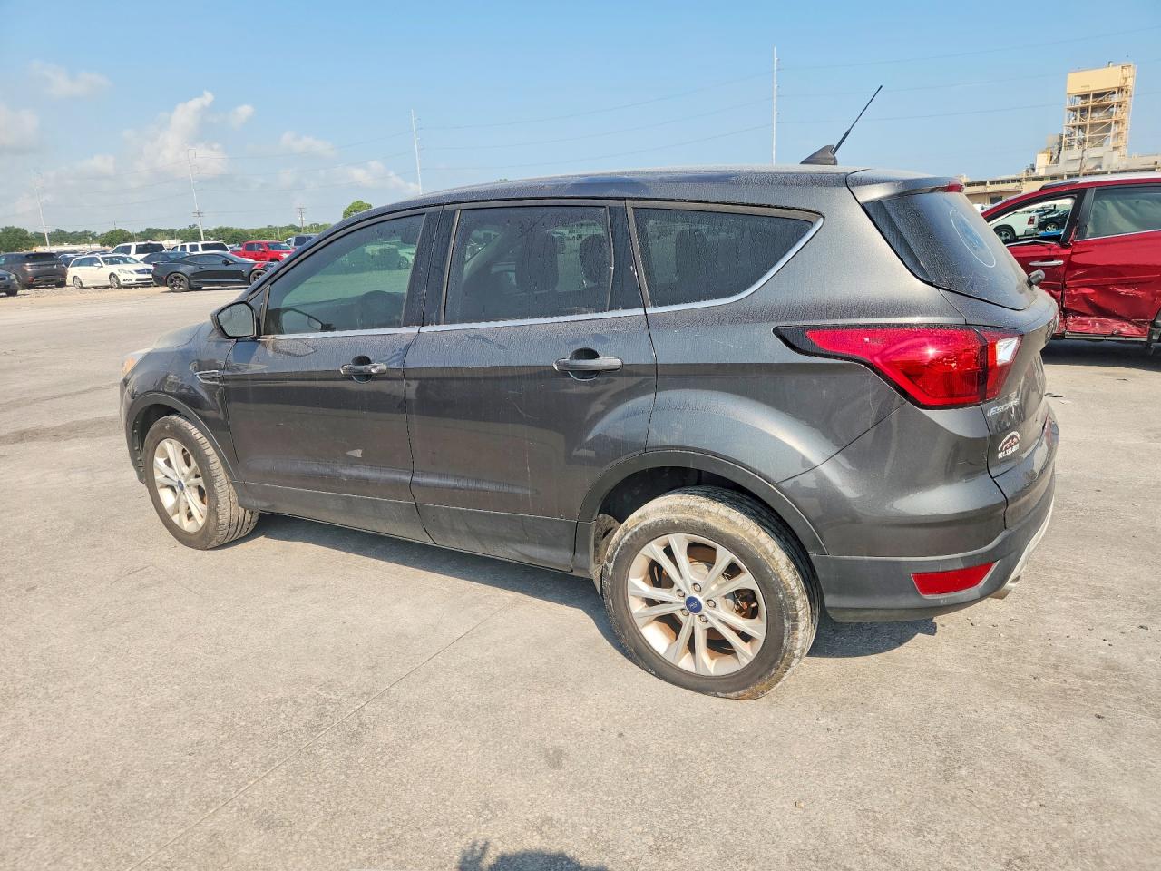 2019 FORD ESCAPE SE — снимка 2