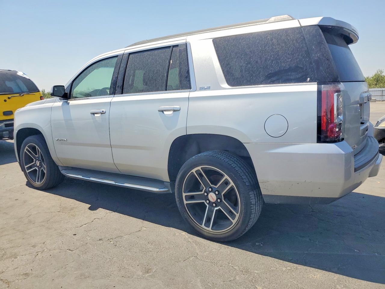 2015 GMC YUKON SLE — снимка 2