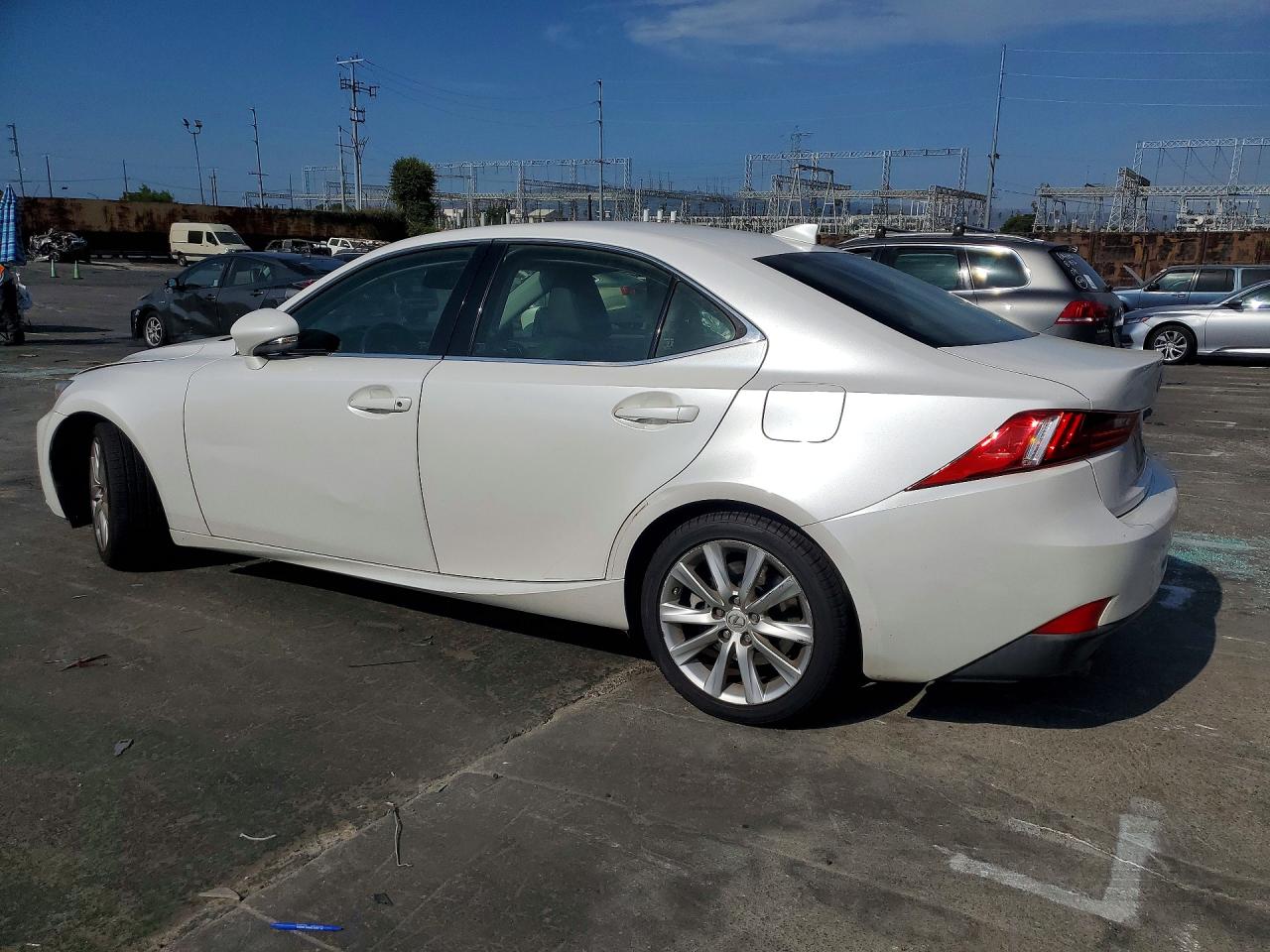 2016 LEXUS IS 200T — снимка 2