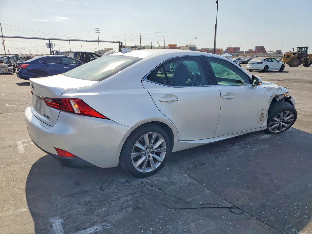 2016 LEXUS IS 200T — снимка 3