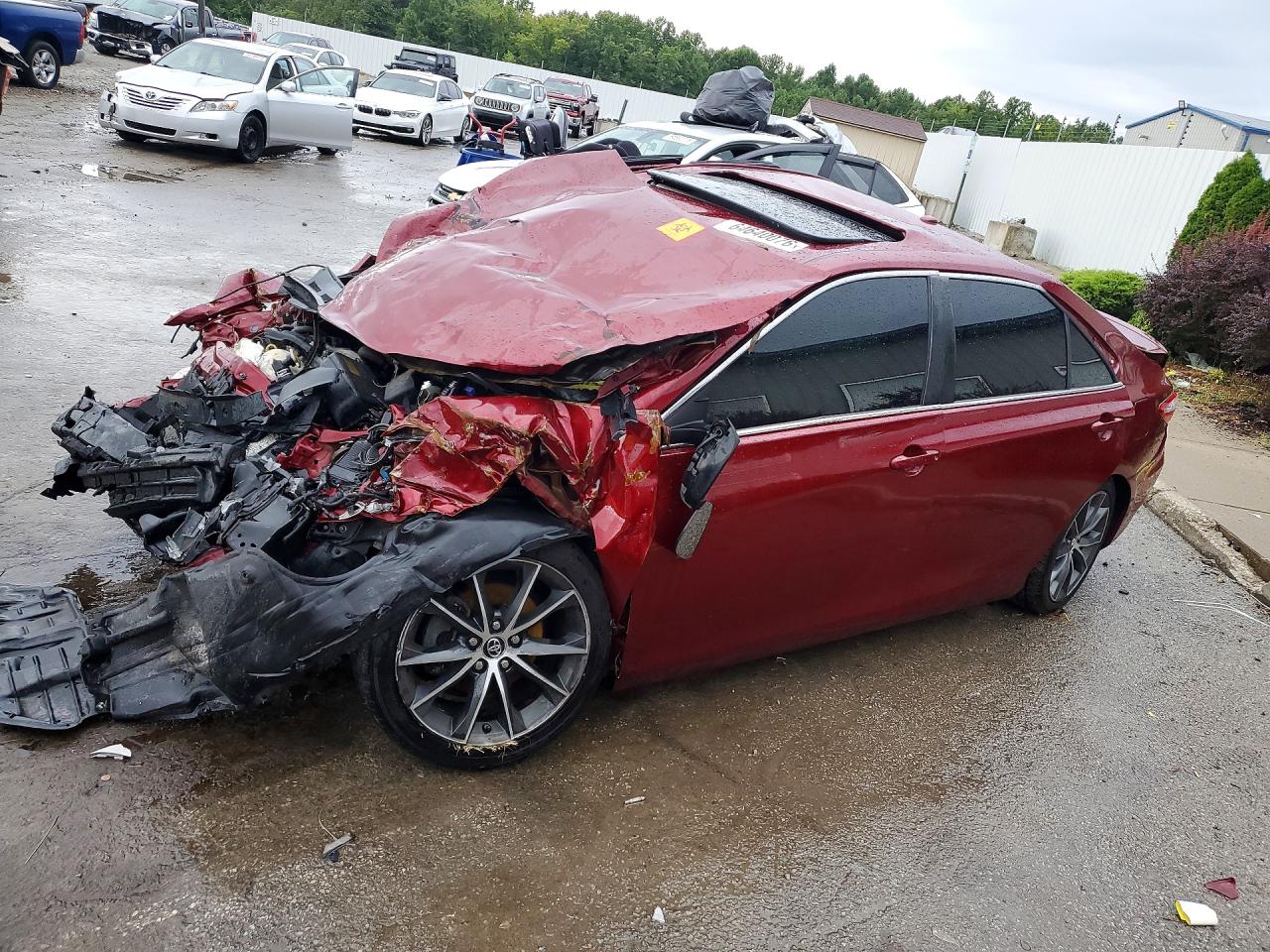 2015 TOYOTA CAMRY XSE