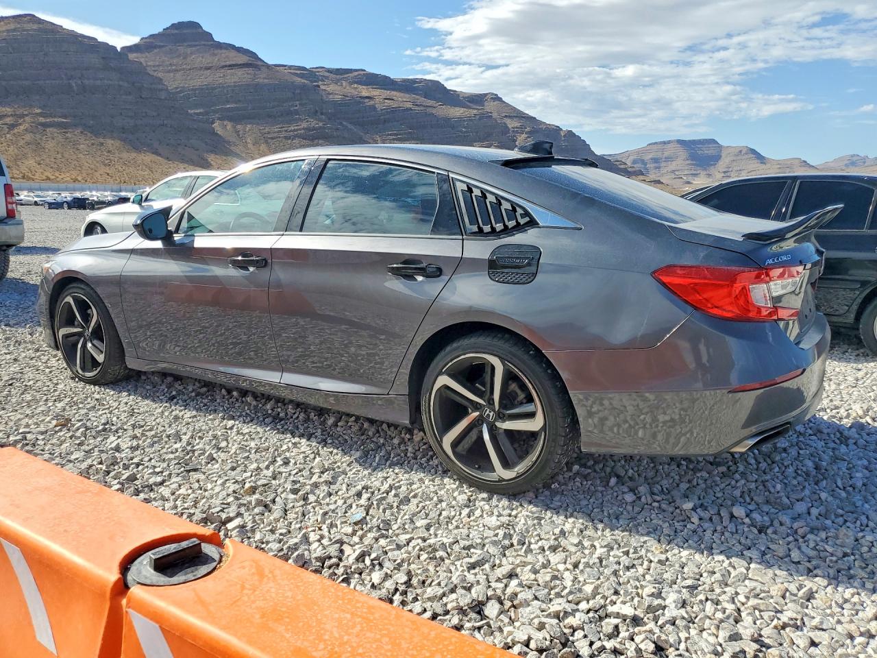 2020 HONDA ACCORD SPORT — снимка 2