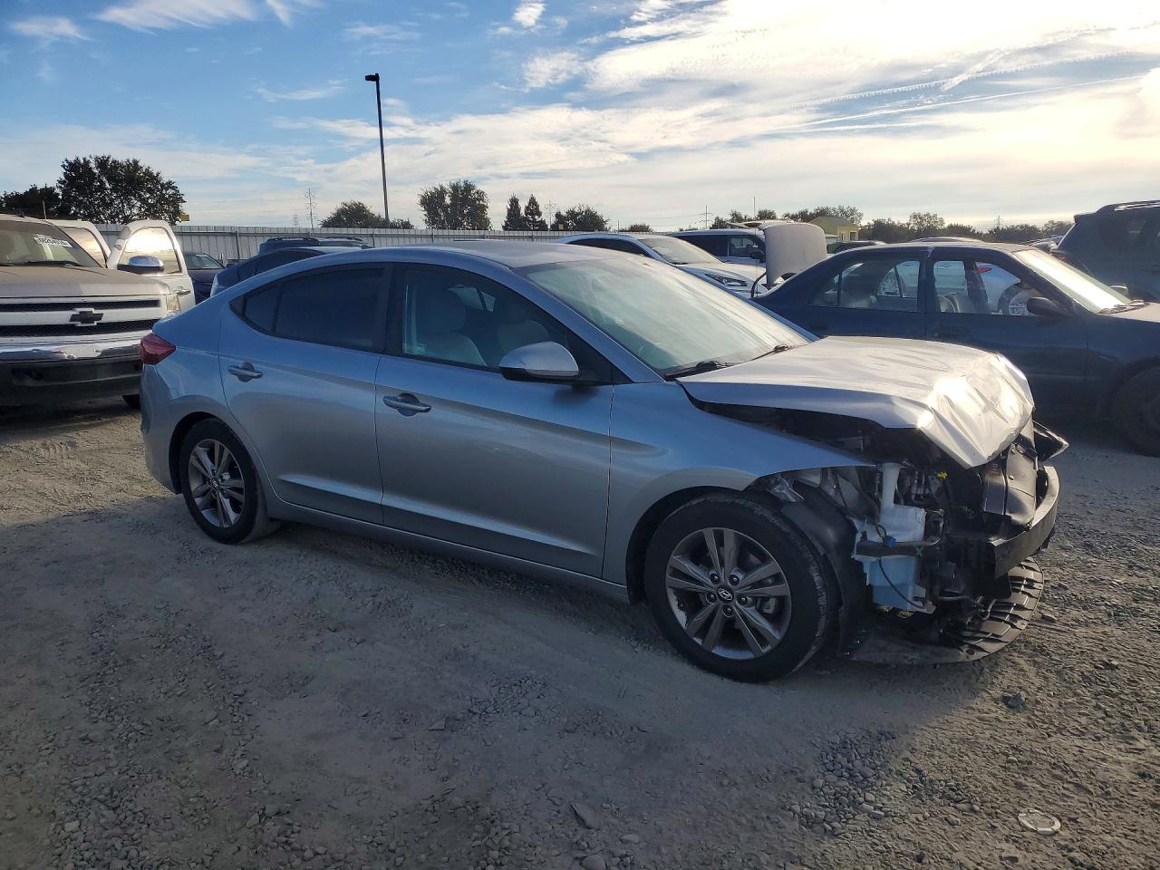2017 HYUNDAI ELANTRA SE — снимка 4