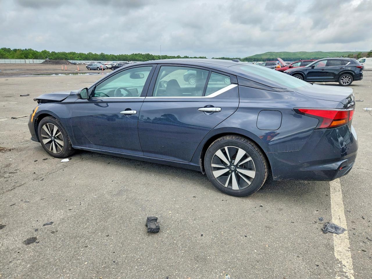 2019 NISSAN ALTIMA SV — снимка 2