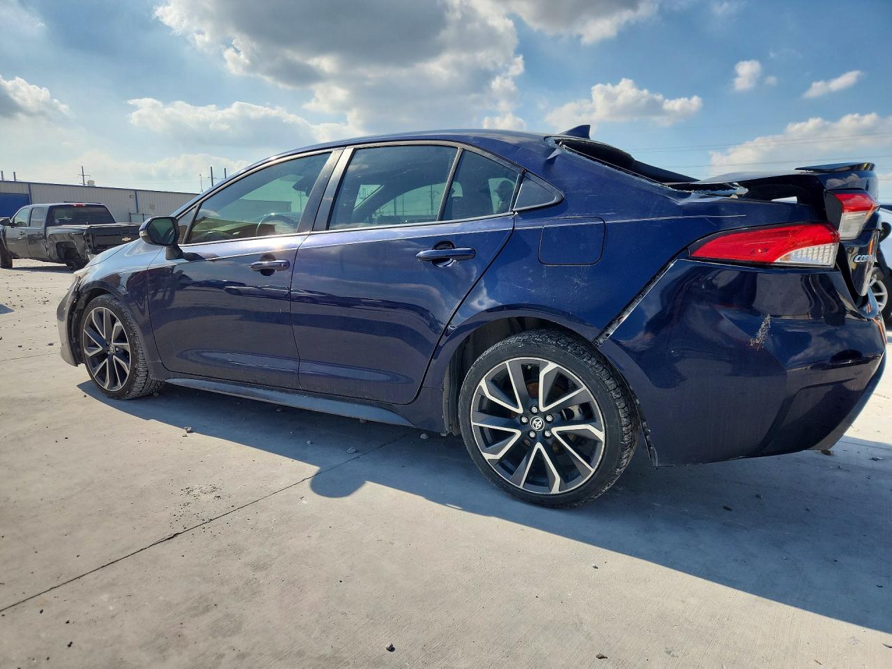 2020 TOYOTA COROLLA SE — снимка 2