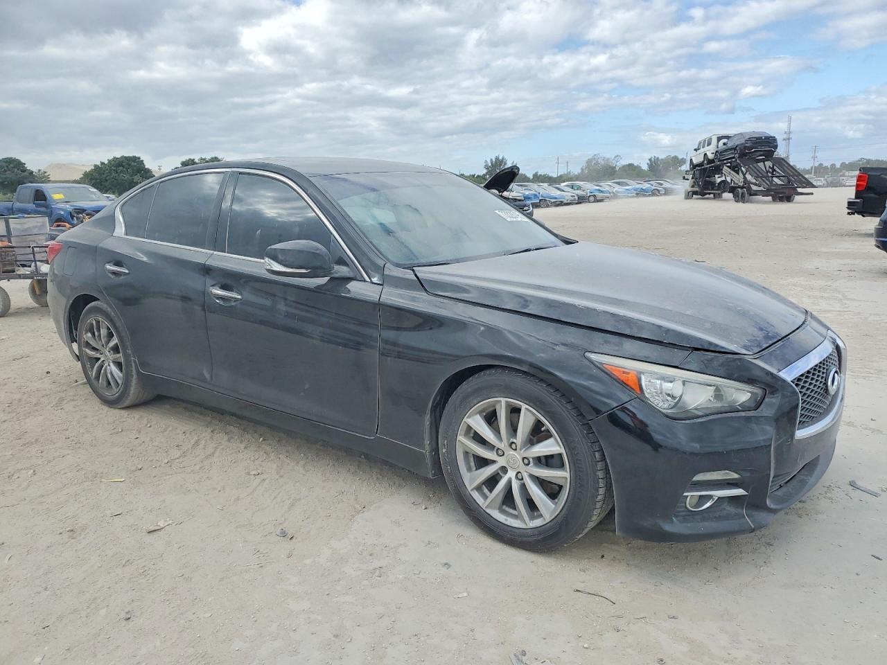 2015 INFINITI Q50 BASE — снимка 4